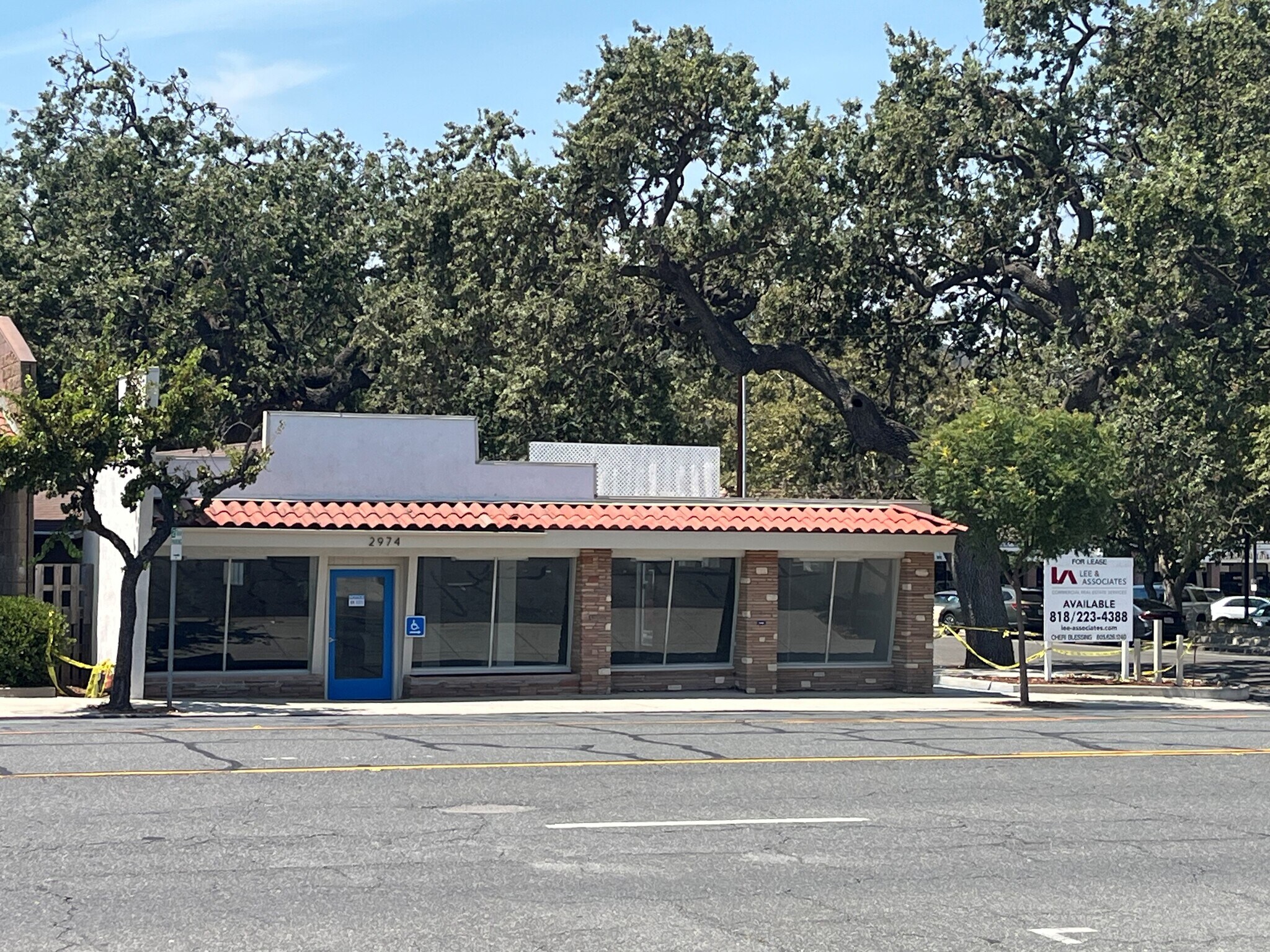2974 E Thousand Oaks Blvd, Thousand Oaks, CA à louer Photo de l’immeuble– Image 1 sur 5