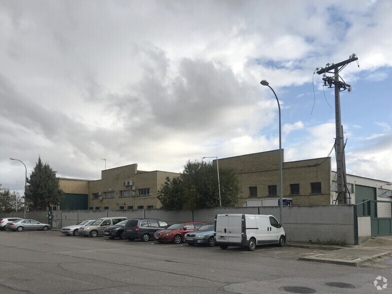Industriel/Logistique dans Valdemoro, Madrid à vendre - Photo de l’immeuble – Image 2 sur 2