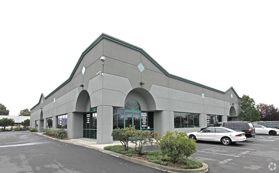 6520-6540 Central Ave, Newark, CA à vendre - Photo de l’immeuble – Image 2 sur 11