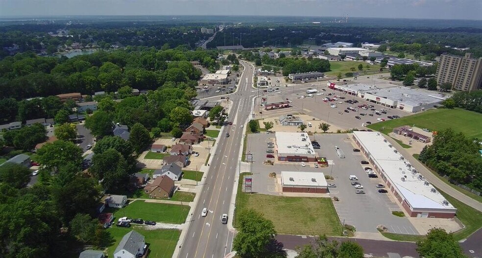 2125 Court St, Pekin, IL à vendre - Photo de l’immeuble – Image 2 sur 8