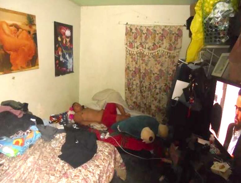 519 E Oaks St, Compton, CA à vendre - Photo intérieure – Image 2 sur 13