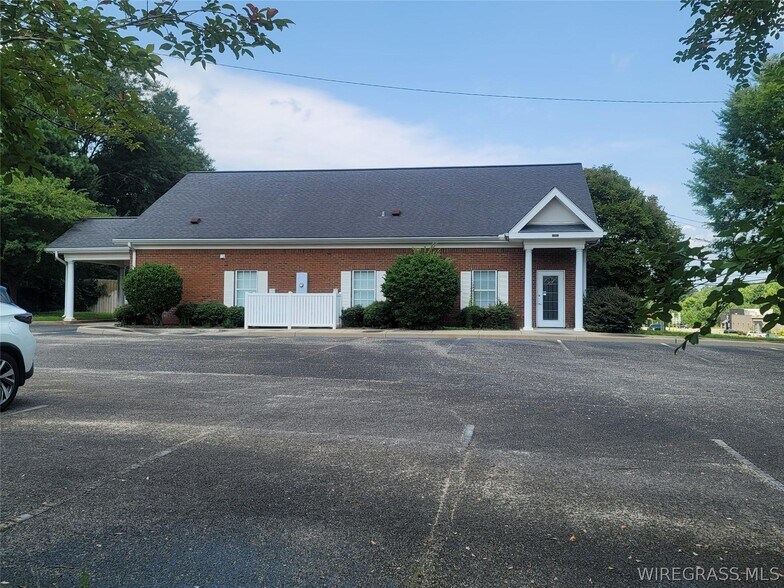 813 E Lee St, Enterprise, AL à vendre - Photo principale – Image 1 sur 1