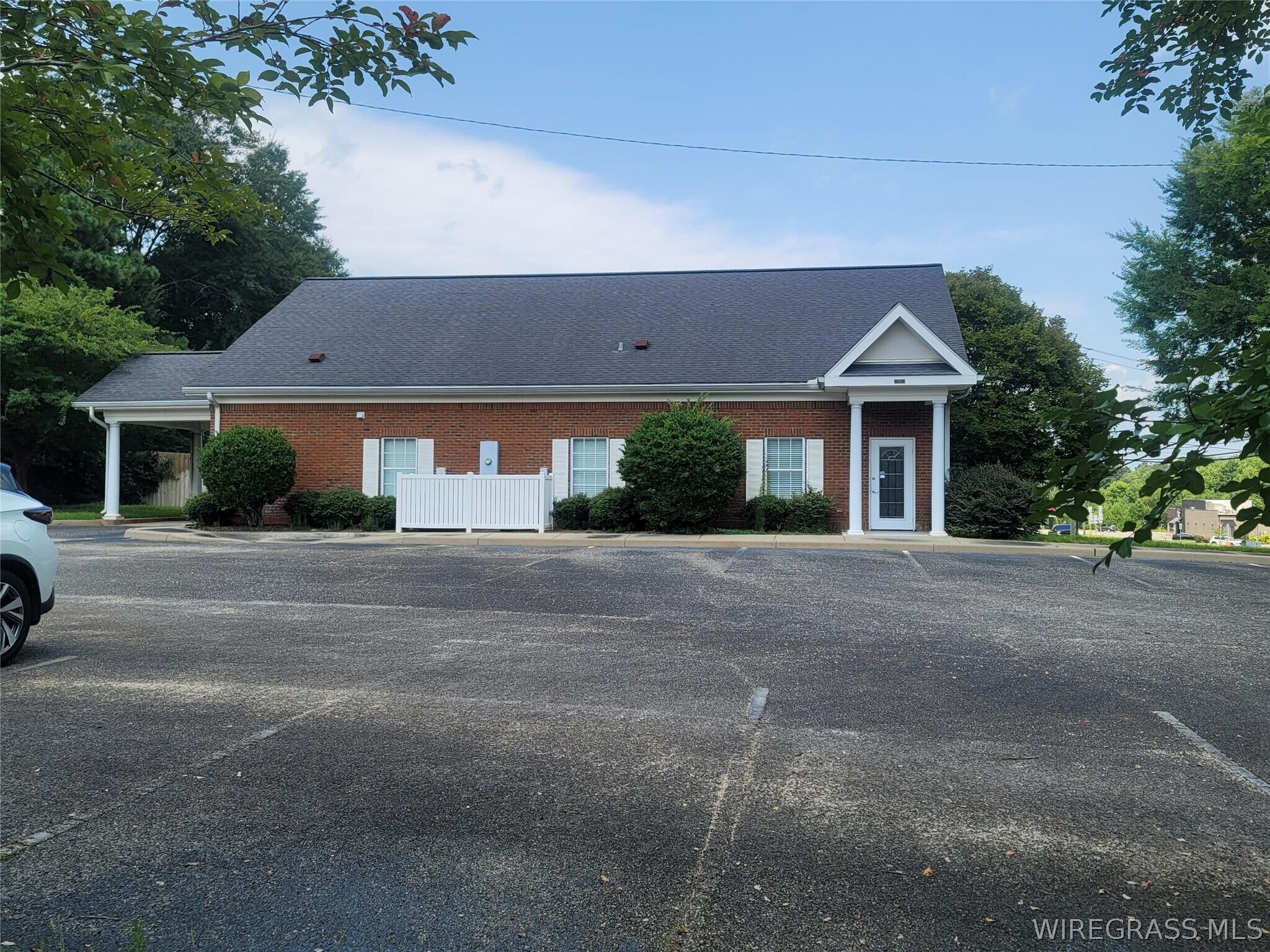 813 E Lee St, Enterprise, AL à vendre Photo principale– Image 1 sur 2