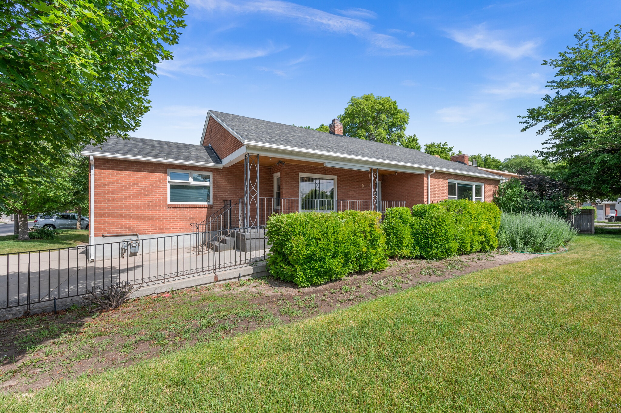 5165 S 900 E, Murray, UT à vendre Photo principale– Image 1 sur 25