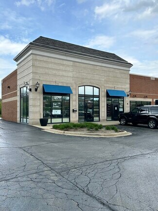 Plus de détails pour 530 N Hough St, Barrington, IL - Local commercial à louer