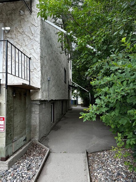 1610 Toronto St, Regina, SK à vendre - Photo de l’immeuble – Image 3 sur 4
