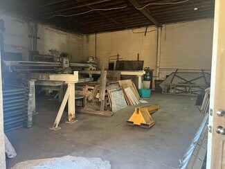 Plus de détails pour 10242 Edes Ave, Oakland, CA - Industriel/Logistique à vendre