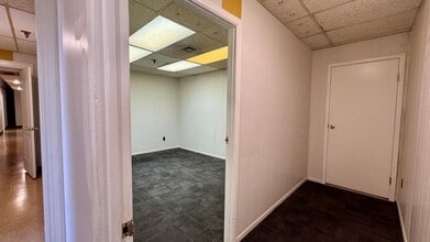 441 E Market St, York, PA à louer Photo intérieure– Image 2 sur 7