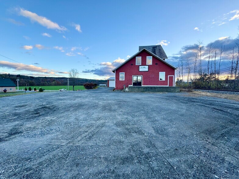 75 VT-123, Westminster, VT à vendre - Photo de l’immeuble – Image 2 sur 23