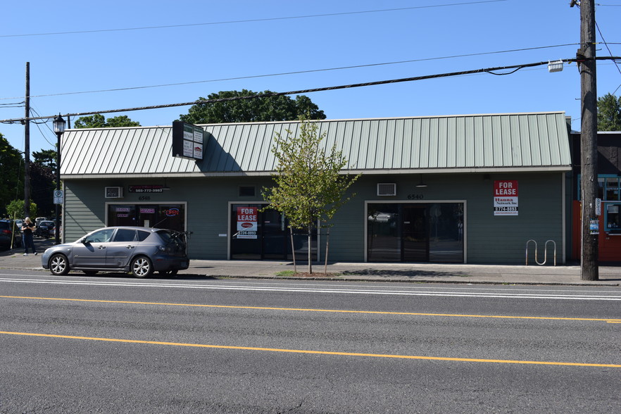 6540-6548 SE Foster Rd, Portland, OR à louer - Photo de l’immeuble – Image 3 sur 5