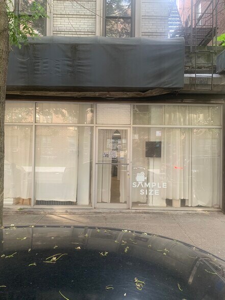 254 E 3rd St, New York, NY à louer - Photo de l’immeuble – Image 2 sur 5