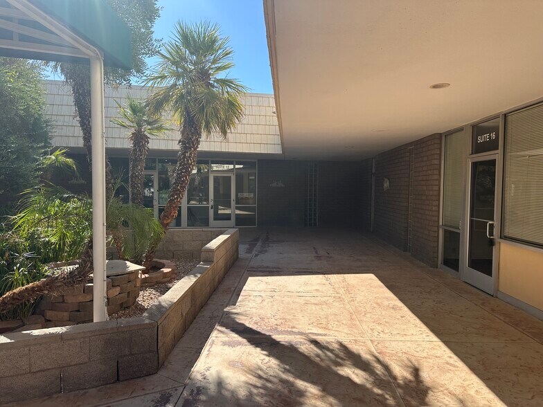 1355 Ramar Rd, Bullhead City, AZ à louer - Photo de l’immeuble – Image 2 sur 2