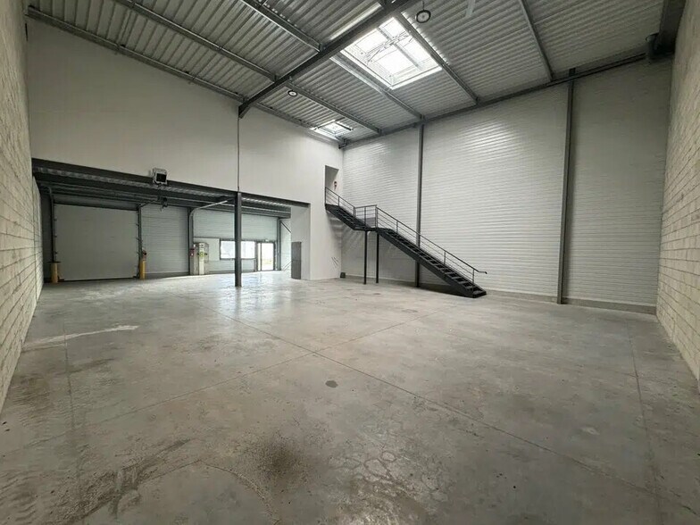 17 Rue Henri Becquerel, Aulnay-sous-Bois à louer - Photo de l’immeuble – Image 3 sur 9