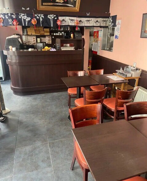 Local commercial dans Paris à louer - Photo de l’immeuble – Image 2 sur 5