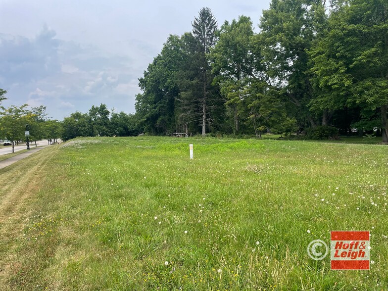 169 East Ave, Tallmadge, OH à vendre - Photo de l’immeuble – Image 3 sur 4