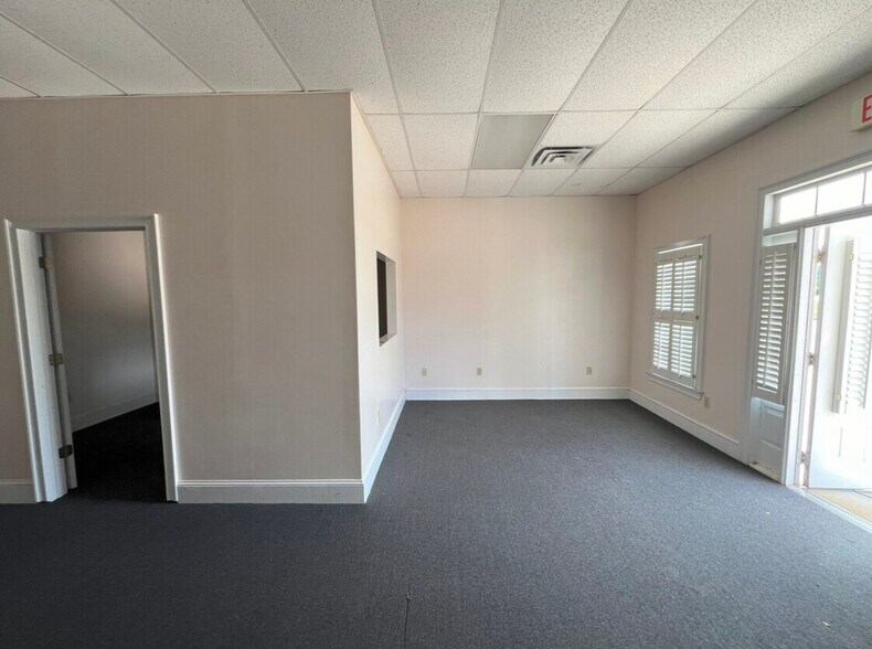 1636 Philema Rd S, Albany, GA à louer - Photo de l’immeuble – Image 1 sur 11