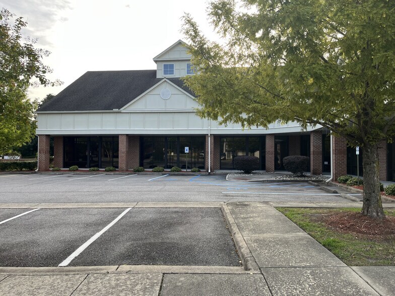3207 Churchland Blvd, Chesapeake, VA à vendre - Photo de l’immeuble – Image 3 sur 9