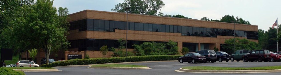 900 Clopper Rd, Gaithersburg, MD à vendre - Photo de l’immeuble – Image 3 sur 3
