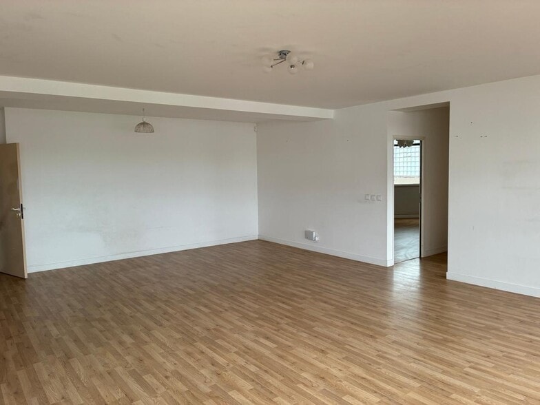 Bureau dans Bagnolet à vendre - Photo intérieure – Image 2 sur 8