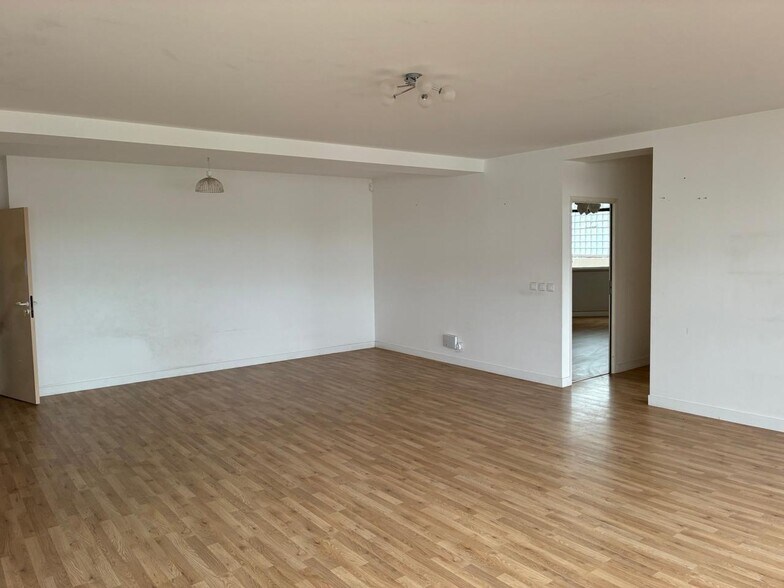 Bureau dans Bagnolet à vendre - Photo intérieure – Image 2 sur 8
