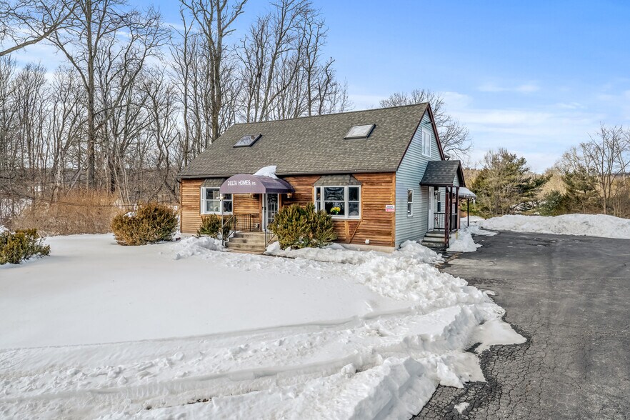 5069 Milford Rd, East Stroudsburg, PA à vendre - Photo de l’immeuble – Image 2 sur 36