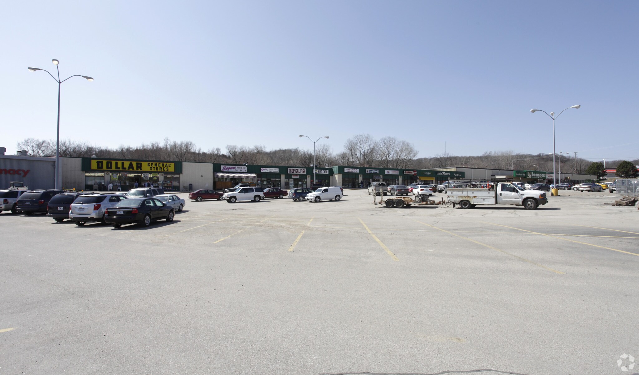 2703-2803 E Kanesville Blvd, Council Bluffs, IA à louer Photo de l’immeuble– Image 1 sur 7