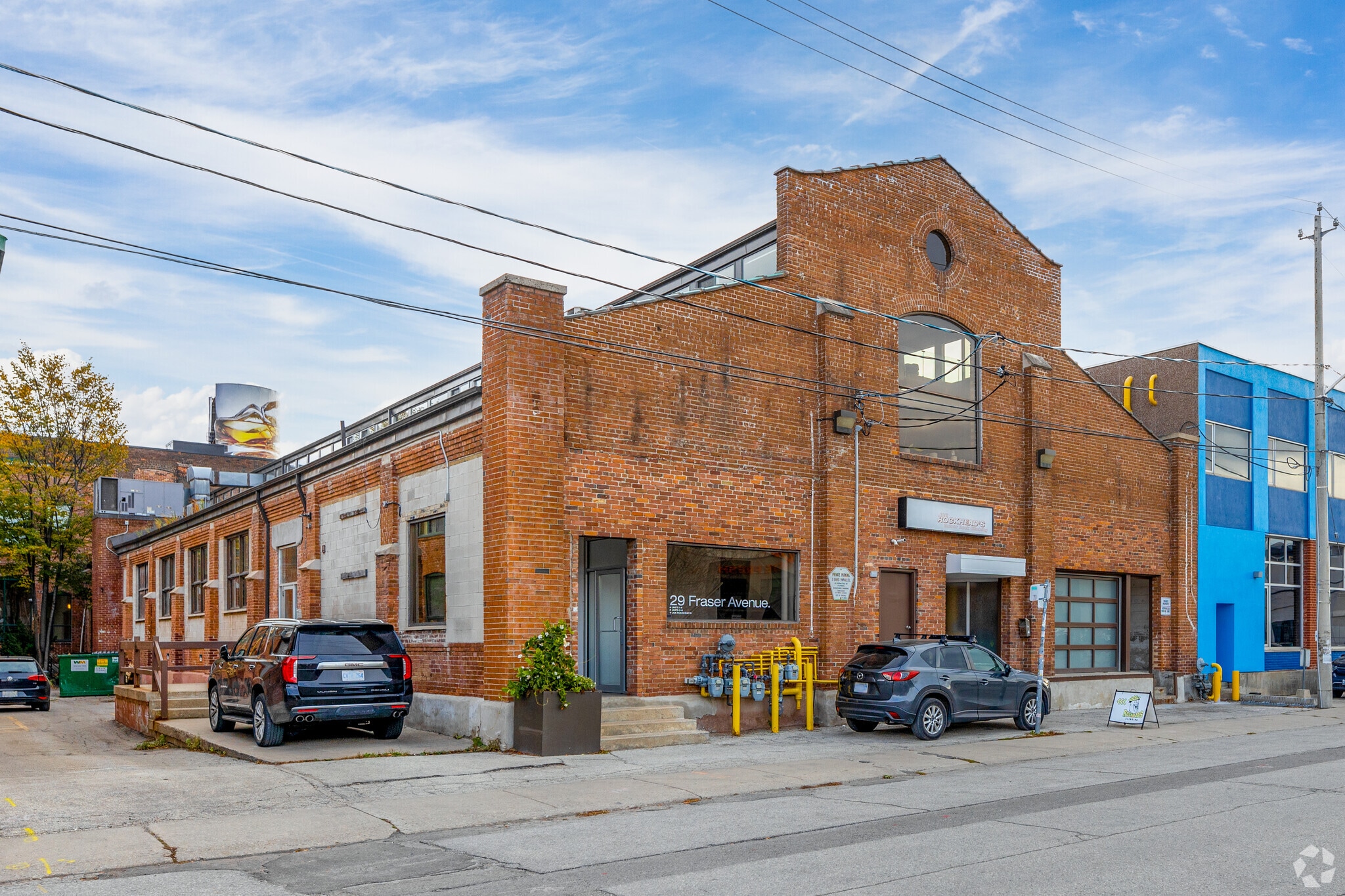 29 Fraser Ave, Toronto, ON à louer Photo principale– Image 1 sur 33