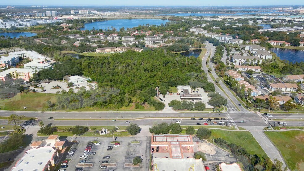 11990 International Dr, Orlando, FL à vendre - Vidéo sur l’annonce professionnelle – Image 2 sur 26
