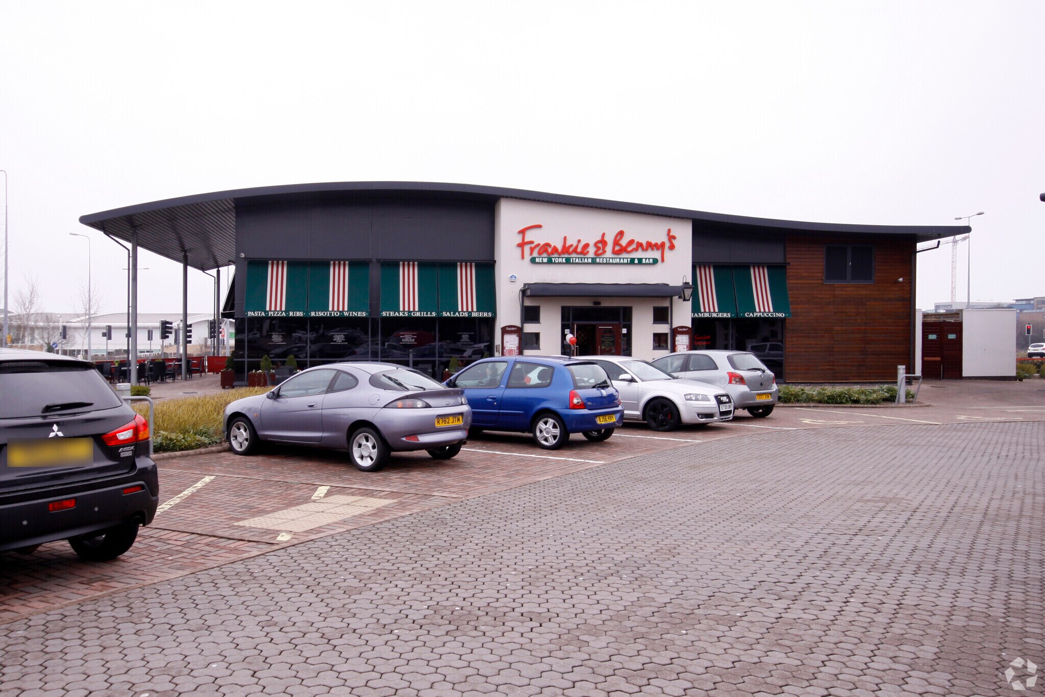 Dunleavy Drive Retail Park portefeuille de 5 biens à vendre sur LoopNet.fr Photo principale– Image 1 sur 6