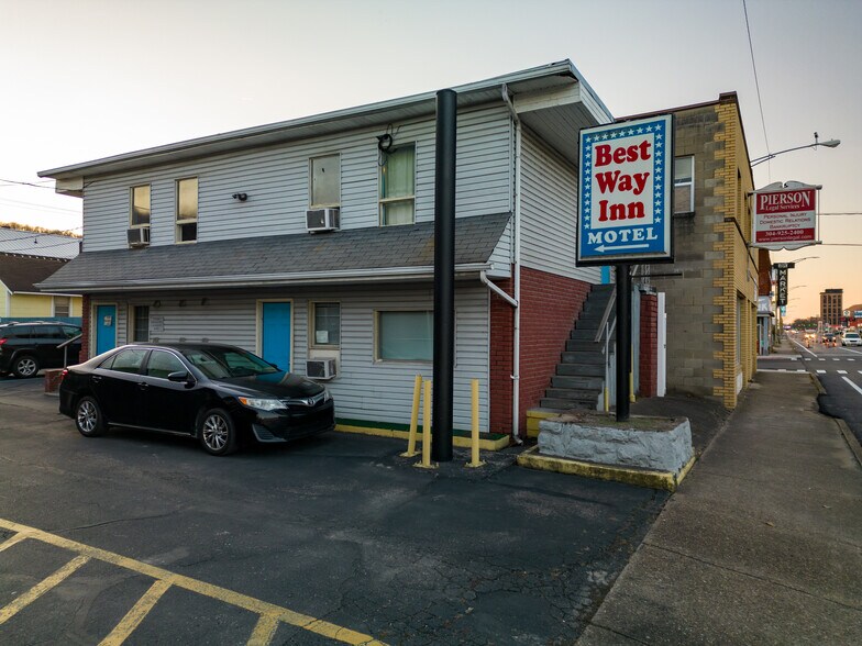 5311 Maccorkle Ave SE, Charleston, WV à vendre - Photo de l’immeuble – Image 2 sur 20