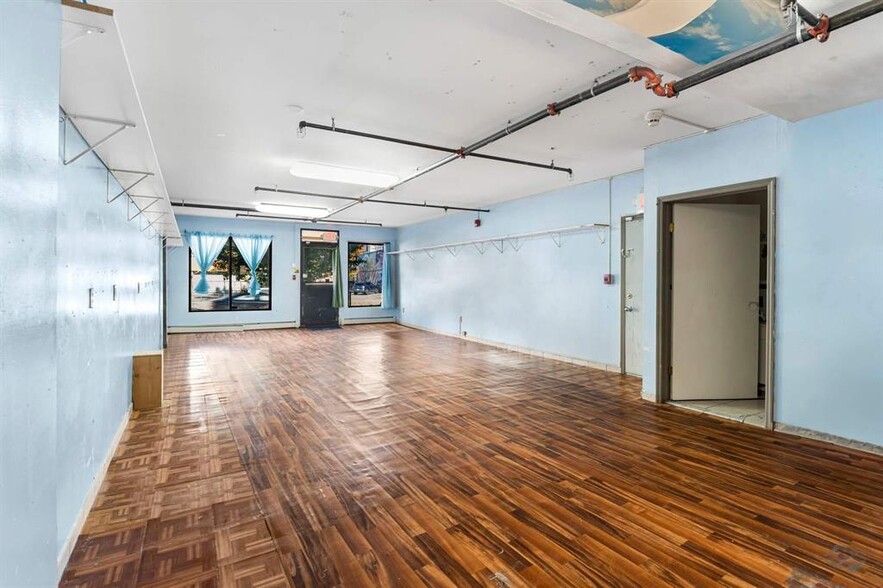 163 Christopher Columbus Dr, Jersey City, NJ à louer - Photo intérieure – Image 2 sur 15