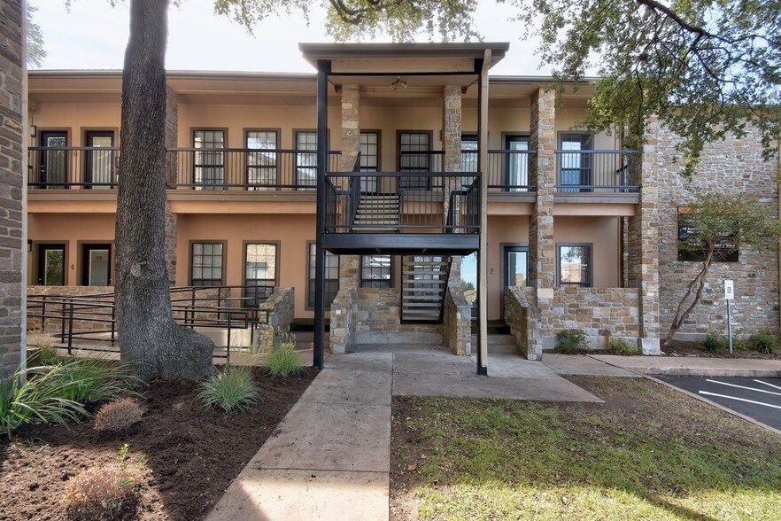 13740 Research Blvd, Austin, TX à vendre - Photo principale – Image 1 sur 16