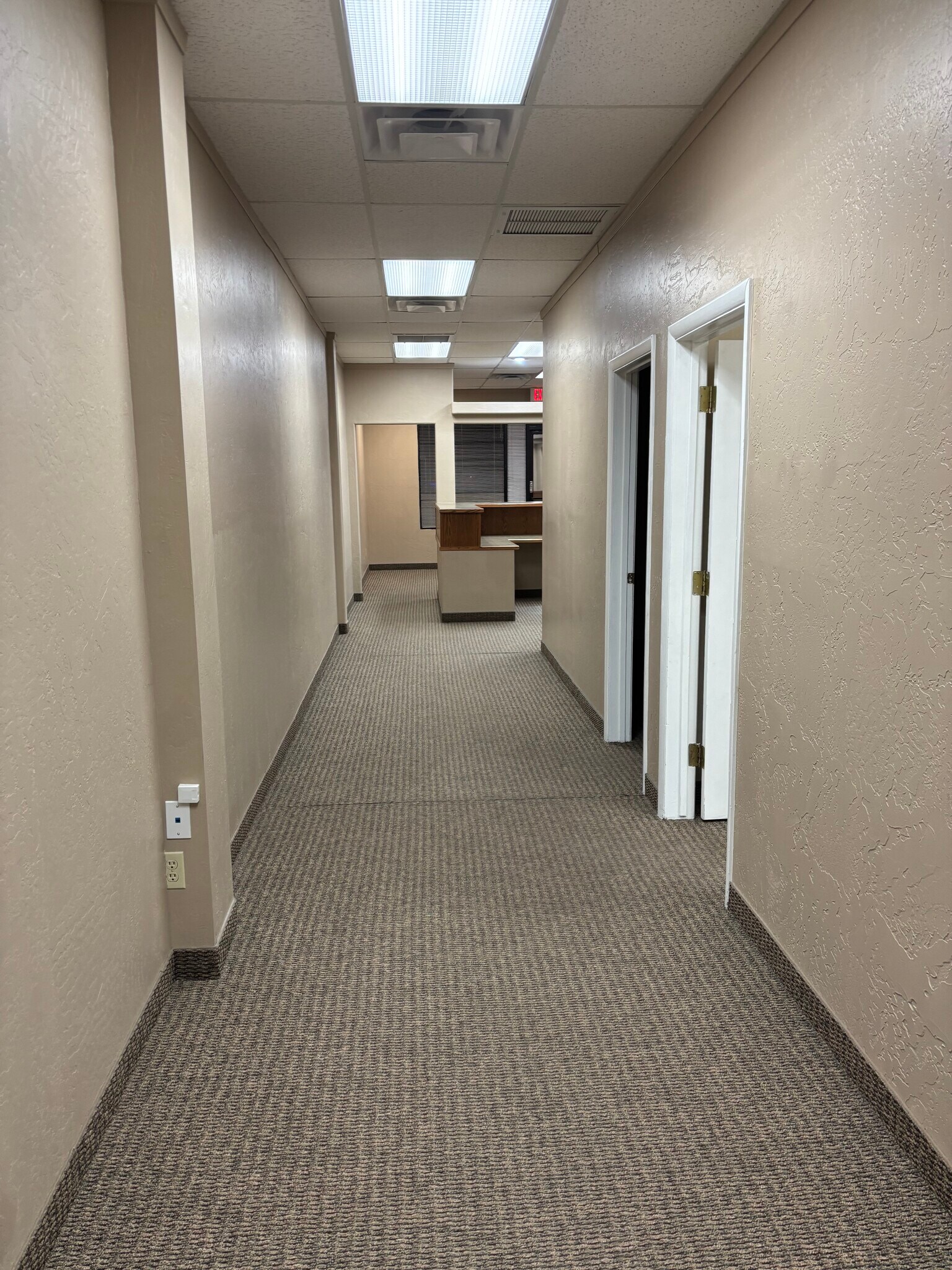 12211-12213 W Bell Rd, Surprise, AZ à louer Photo intérieure– Image 1 sur 6