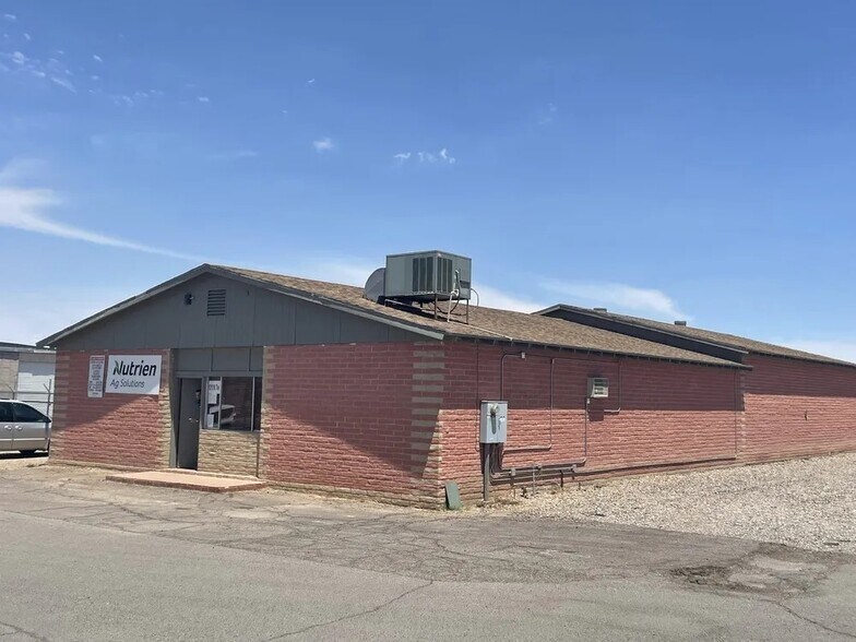 1210 W Tee St, Casa Grande, AZ à louer - Photo de l’immeuble – Image 1 sur 12
