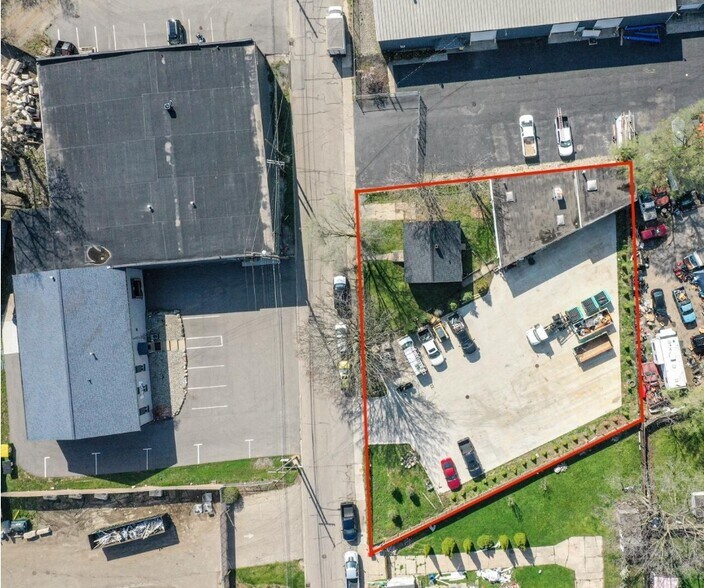 733 McKendrick St SW, Grand Rapids, MI à vendre - Aérien – Image 3 sur 4