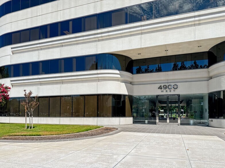 4900 Hopyard Rd, Pleasanton, CA à louer - Photo de l’immeuble – Image 3 sur 15