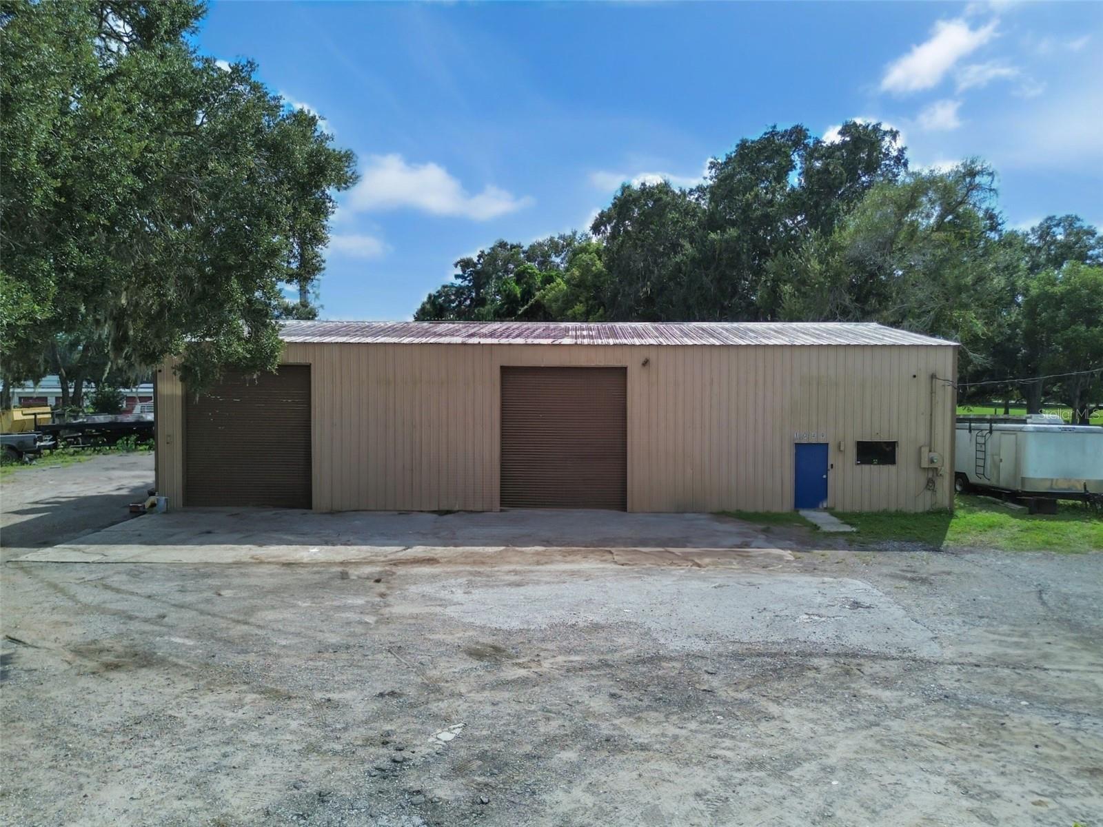 1049 E Myers Blvd, Groveland, FL à vendre Photo de l’immeuble– Image 1 sur 10