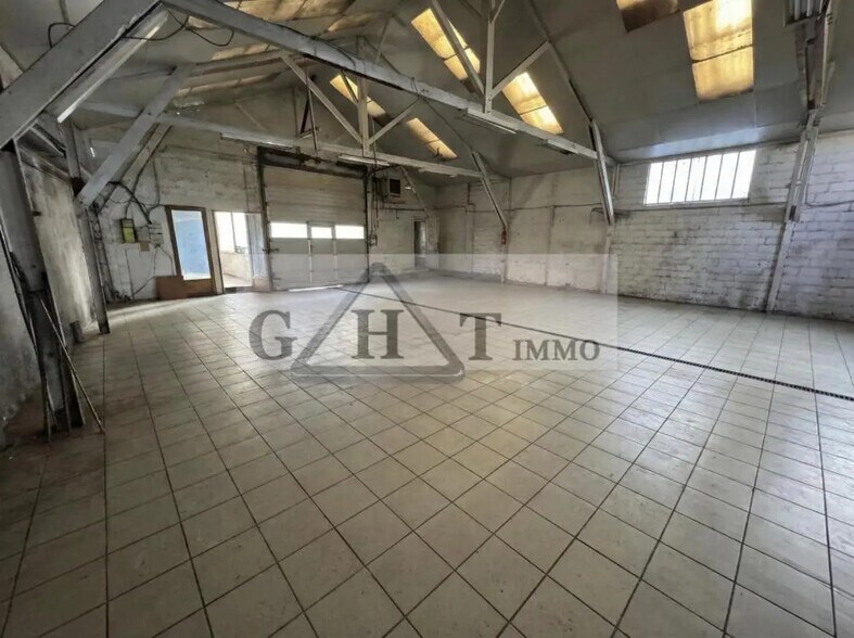 Bureau dans Palaiseau à louer - Photo de l’immeuble – Image 2 sur 4