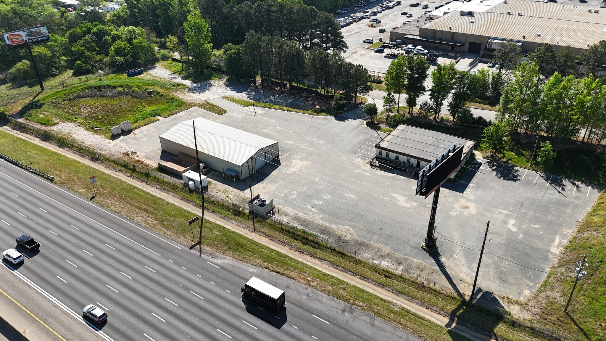 5323 Goshen Springs Rd, Norcross, GA à louer Photo de l’immeuble– Image 1 sur 5