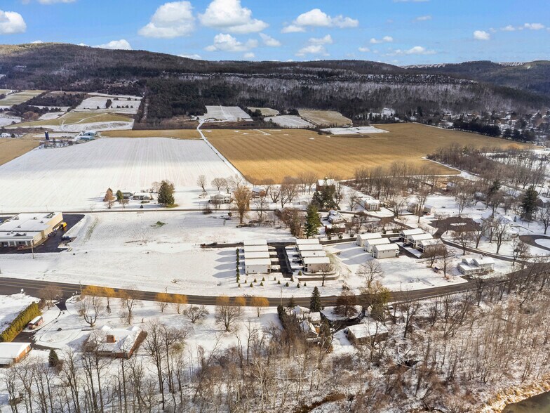 130 Marjorie Ln, Middleburgh, NY à vendre - Photo de l’immeuble – Image 3 sur 16