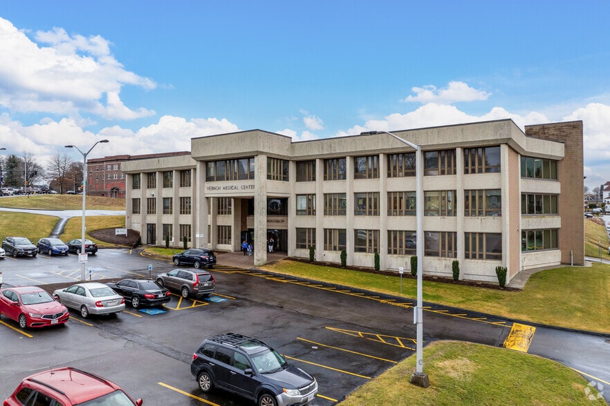 10 Winthrop St, Worcester, MA à louer - Photo principale – Image 1 sur 26