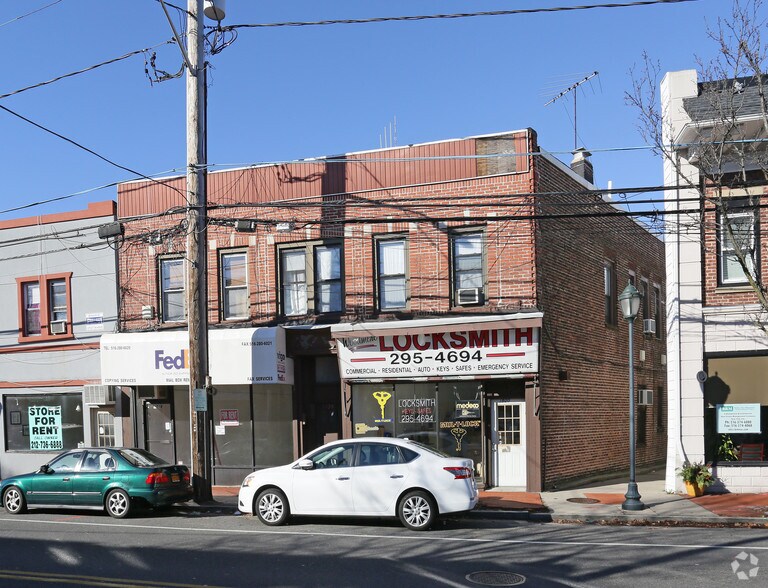 1018-1020 Broadway, Woodmere, NY à louer - Photo de l’immeuble – Image 3 sur 16