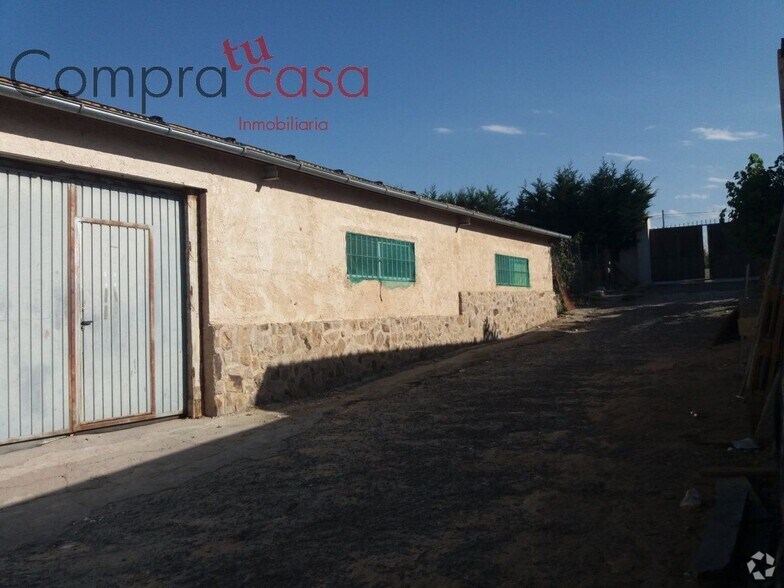 Industriel/Logistique dans Segovia, Segovia à vendre - Photo de l’immeuble – Image 3 sur 4