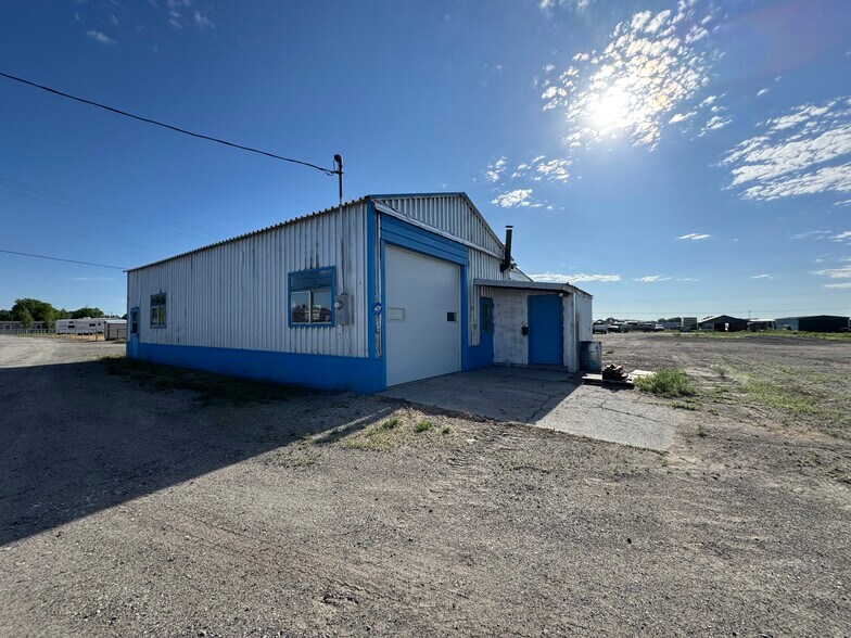 915 Linda Lee St, Riverton, WY à vendre - Photo de l’immeuble – Image 3 sur 12