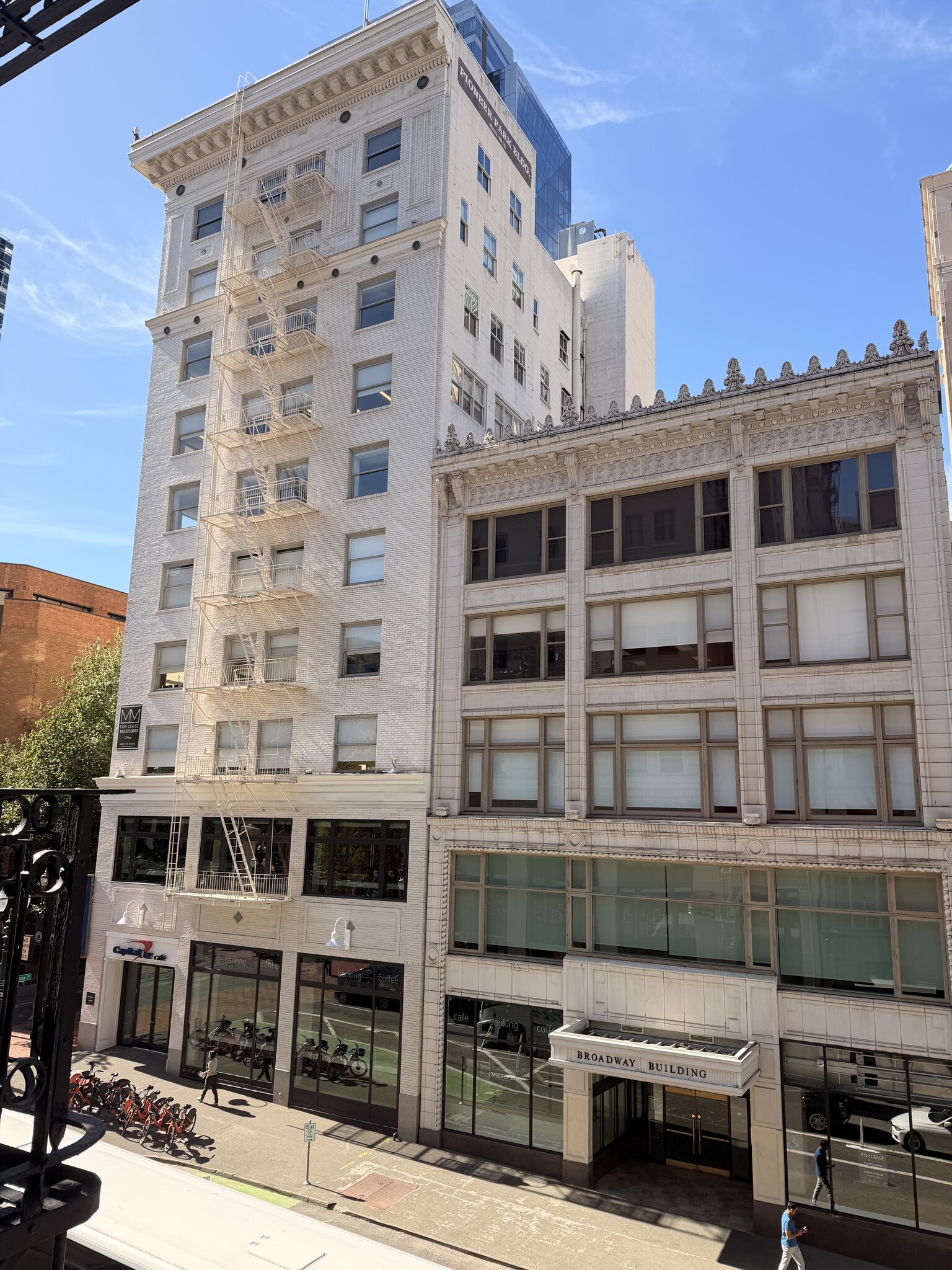 610 SW Broadway, Portland, OR à louer Photo intérieure– Image 1 sur 3