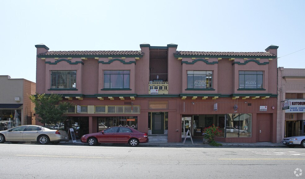 3966 Piedmont Ave, Oakland, CA à louer - Photo principale – Image 1 sur 20