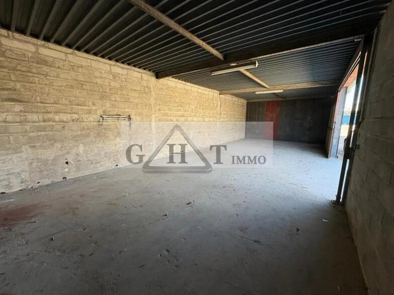 Industriel/Logistique dans Dammarie-les-Lys à louer - Photo de l’immeuble – Image 2 sur 5