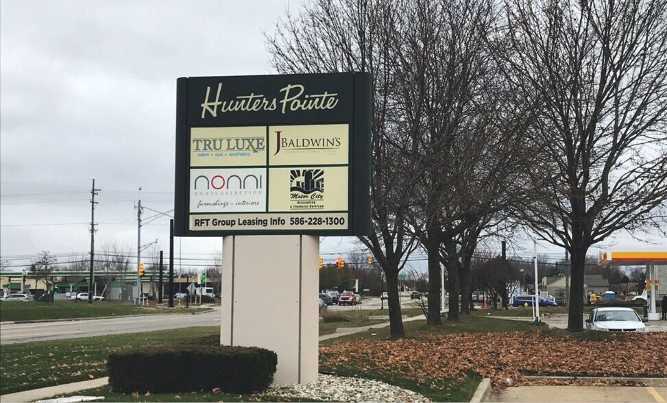 16981-16997 18 Mile Rd, Clinton Township, MI à louer - Photo de l’immeuble – Image 2 sur 2
