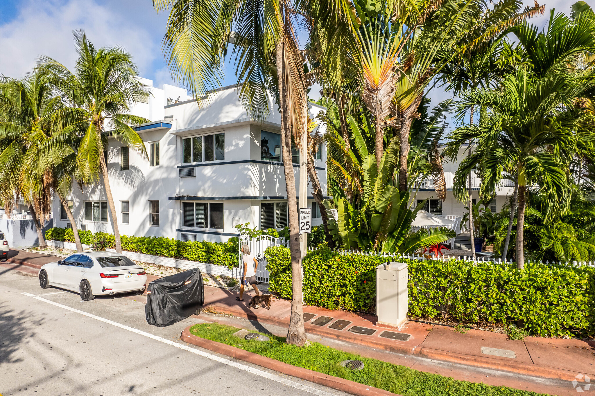 7710 Harding Ave, Miami Beach, FL à vendre Photo principale– Image 1 sur 11