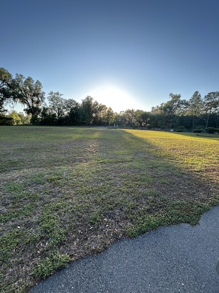 6875 Thomasville Rd, Tallahassee, FL à louer - Autre – Image 3 sur 10